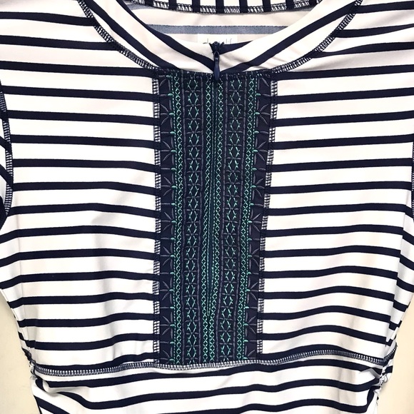 Cabana Life Embroidered Ruched Rash Guard - Picture 7 of 16